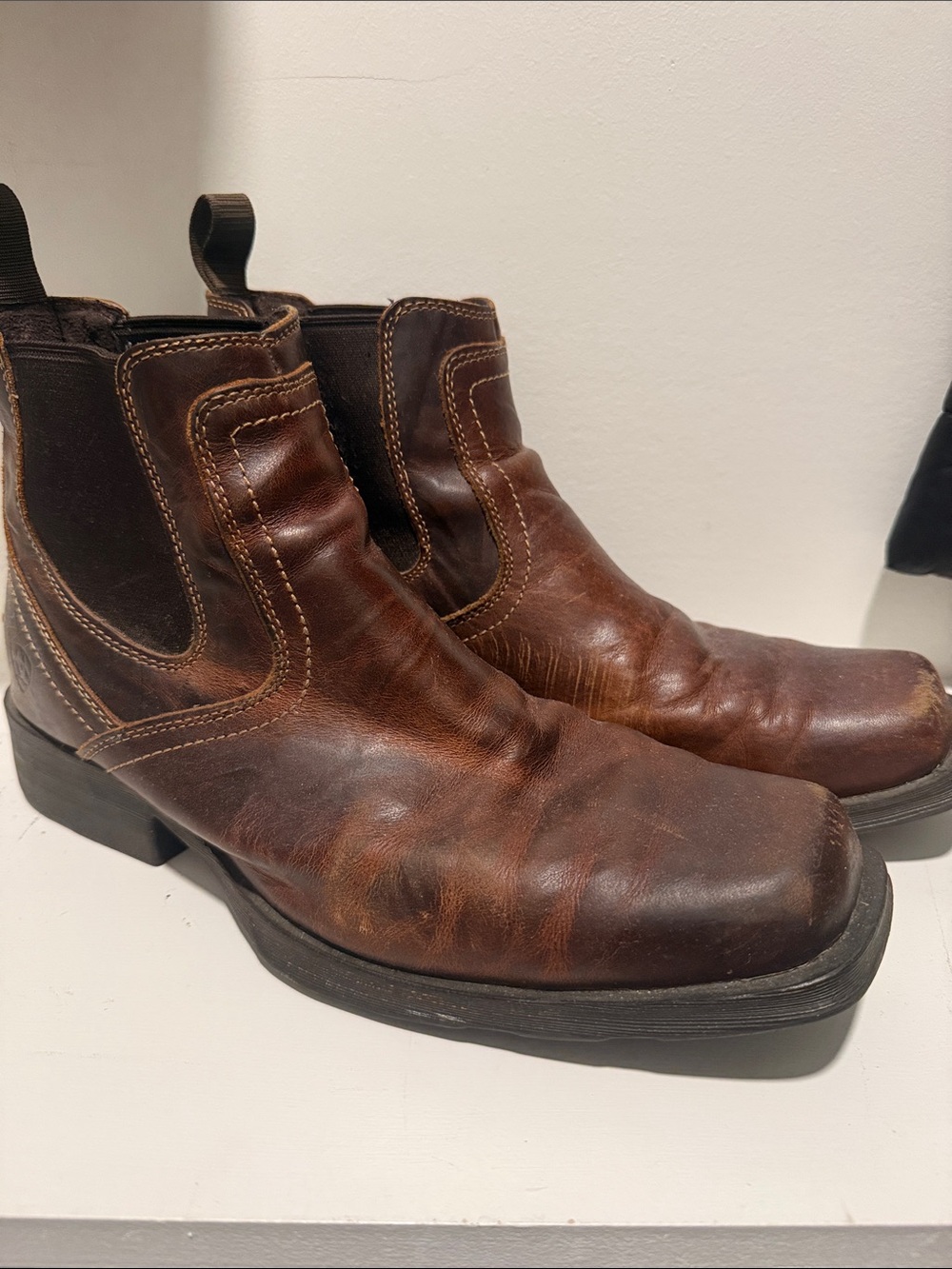 Men's Brown Ariat Leather Pull-On Chelsea Boots